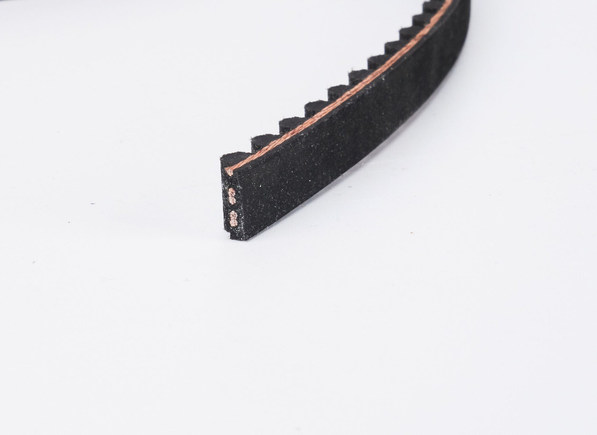 geze-ecdrive-toothed-belt-close-up